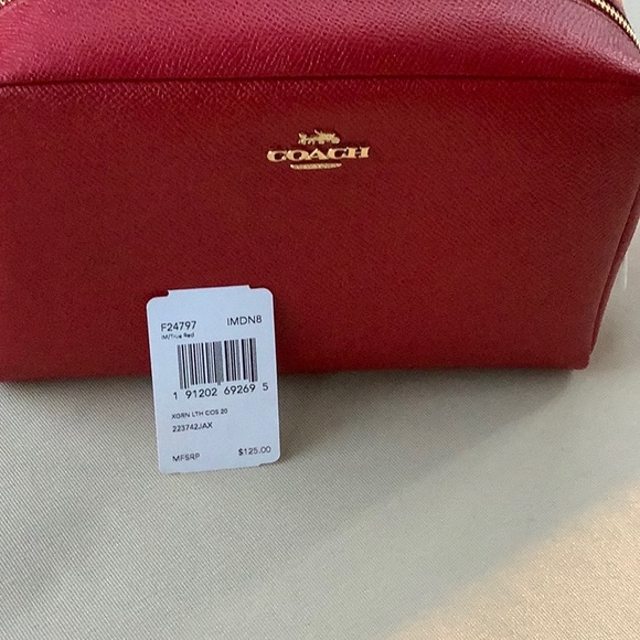 NWT Coach Cosmetic Case - Picture 4 of 5